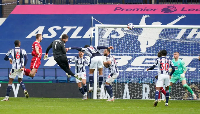 Liverpool tiếp đà tiến vào top 4 - Tottenham vẫn nuôi mộng dự Europa League