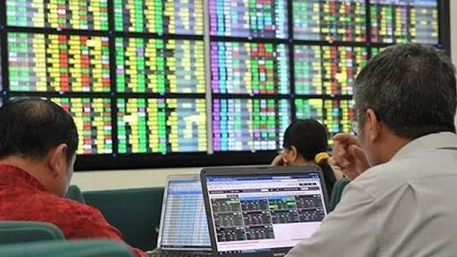 Thị trường chứng khoán 2/6/2021: VN-Index vượt 1.340 điểm