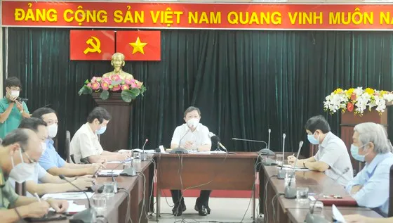 Phó chủ tịch UBND TPHCM Dương Anh Đức làm việc với UBND quận Gò Vấp