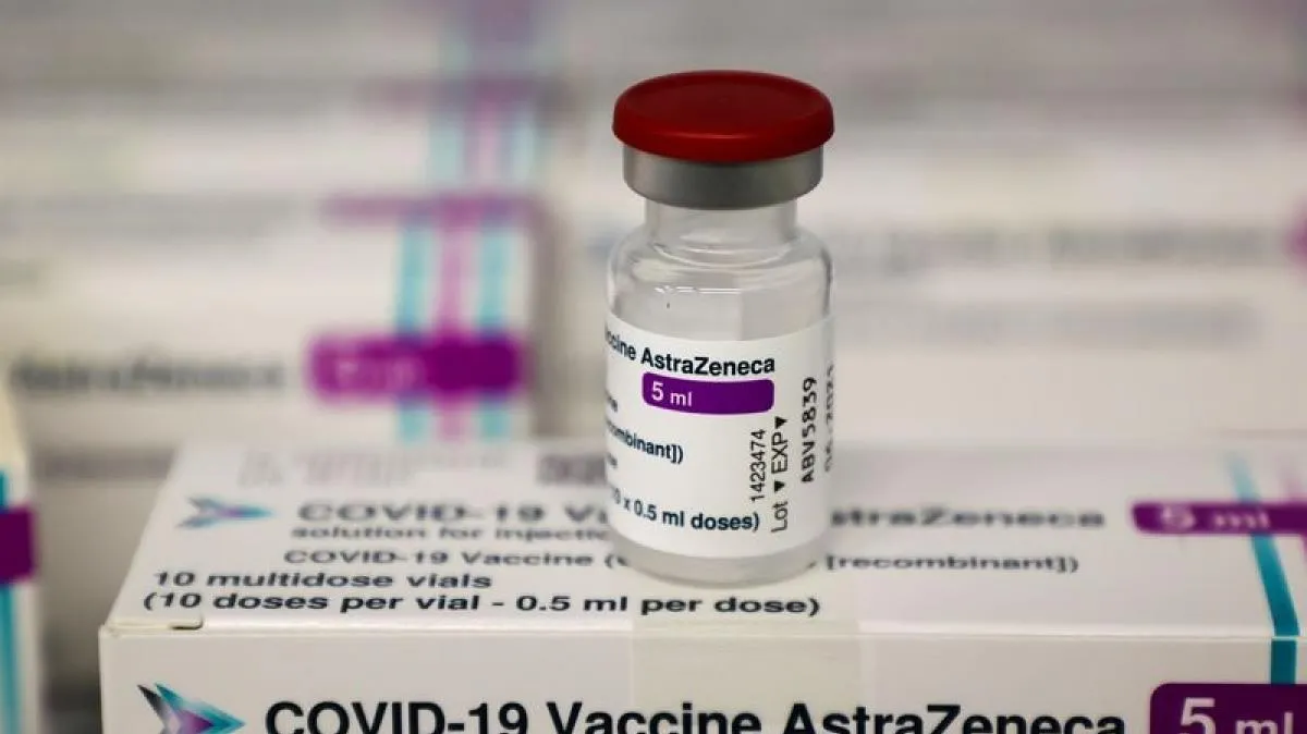 Những loại vaccine COVID-19 nào được cấp phép sử dụng khẩn cấp tại Việt Nam?