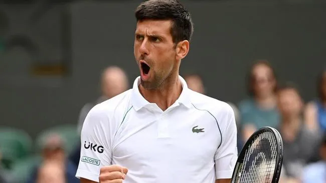 Wimbledon 2021: Djokovic thẳng tiến vào bán kết - Federer dừng bước