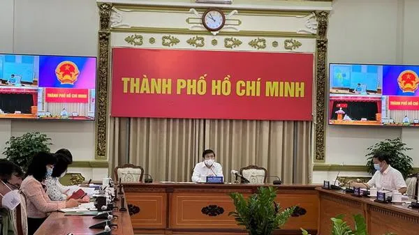 Phó Thủ tướng Vũ Đức Đam: xử lý nghiêm trường hợp vi phạm an toàn phòng, chống dịch