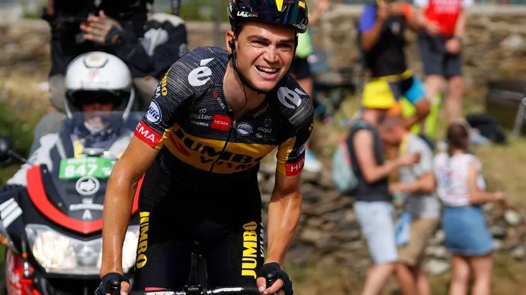 Tour de France 2021: Sepp Kuss về nhất chặng 15 - Áo chấm đỏ tiếp tục có chủ mới