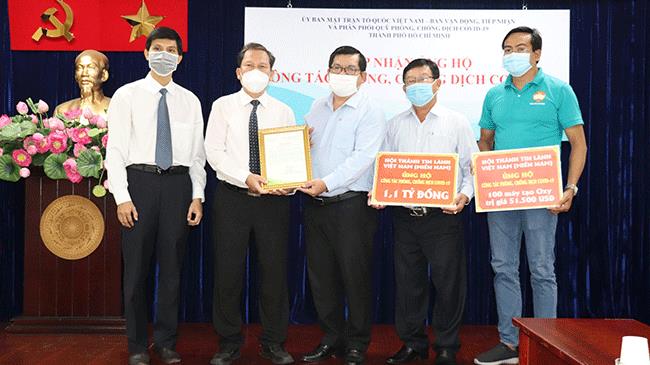 Tổng Liên Hội Thánh Tin lành Việt Nam (miền Nam) trao tặng 1,1 tỷ đồng cho TPHCM chống dịch