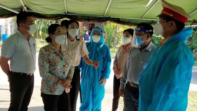 Chủ tịch HĐND TPHCM thăm, động viên các chốt bảo vệ “vùng xanh” của huyện Củ Chi