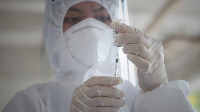 Bộ Y tế: Những người đã tiêm mũi 1 vaccine nào thì tốt nhất tiêm mũi 2 loại đó