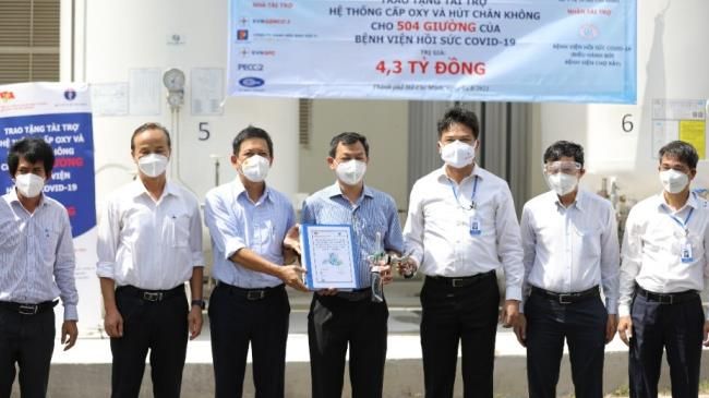 Bàn giao hệ thống oxy và hút chân không cho Bệnh viện Hồi sức COVID-19 TPHCM