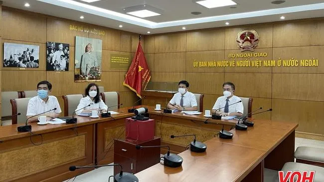 Tình người không biên giới