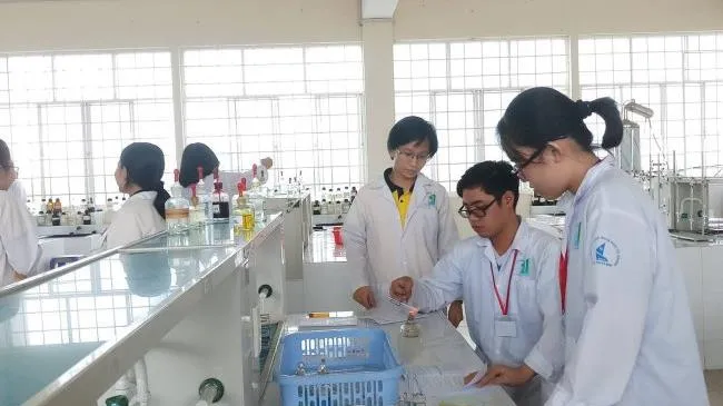 Trường Đại học Khoa học Tự nhiên TPHCM xét diện đặc cách tốt nghiệp THPT