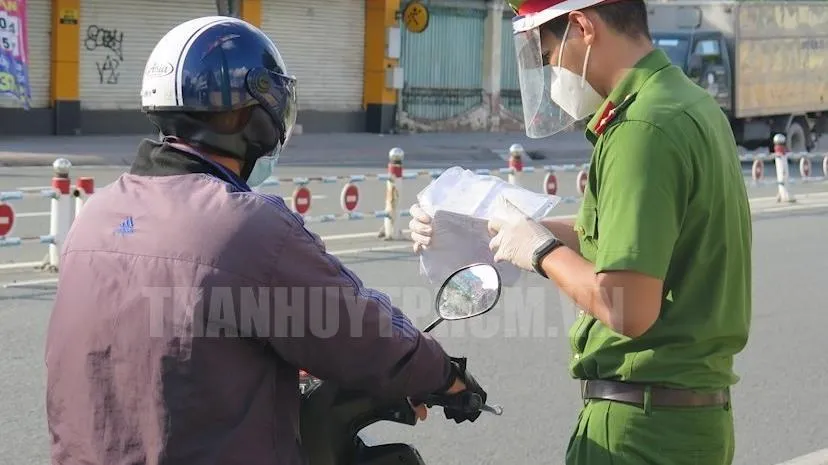 TPHCM tăng cường giãn cách xã hội và các biện pháp phòng, chống dịch COVID-19