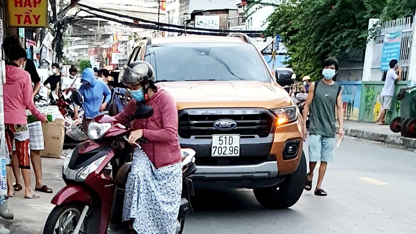 Giá cả thị trường hôm nay 22/8/2021: TPHCM kêu gọi người dân bình tĩnh, không thu gom hàng hóa