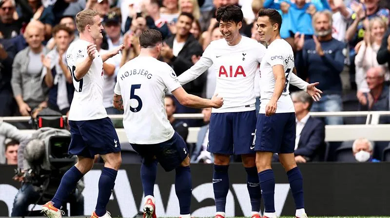 Son Heung-Min toả sáng, Tottenham chiếm ngôi đầu Ngoại hạng Anh