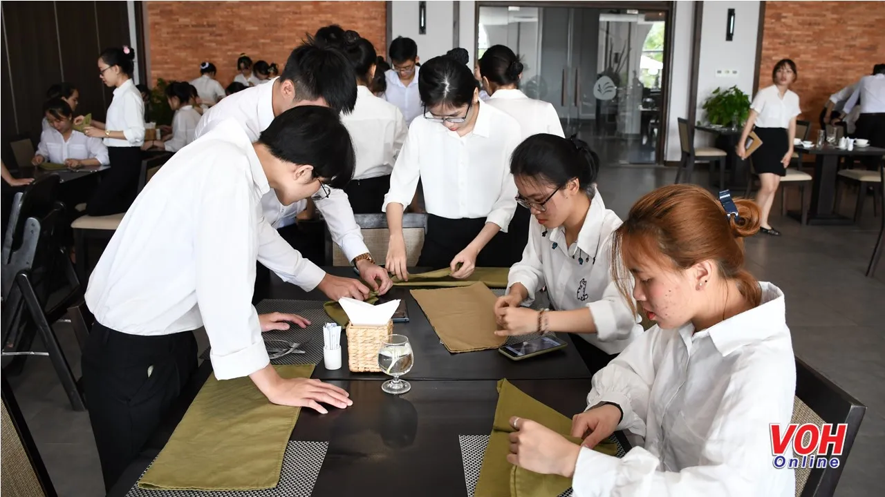 Mô hình Đào tạo luân phiên - kết nối nhà trường và doanh nghiệp