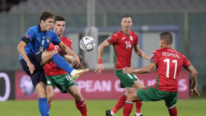 Diễn biến vòng loại World Cup 2022 khu vực châu Âu: Italia hòa thất vọng - Tây Ban Nha thua ngược