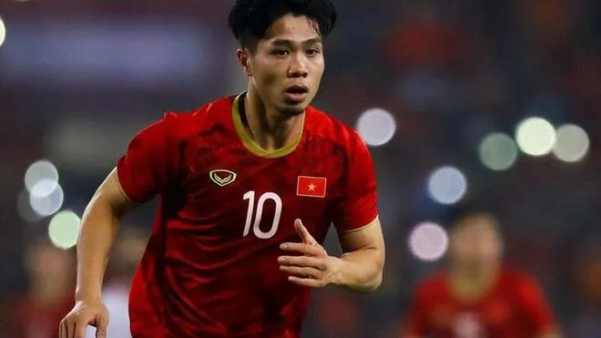 Công Phượng được HLV Park Hang Seo triệu tập - ĐT Việt Nam tụt hạng trên BXH FIFA