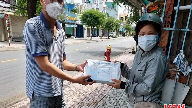 Quận 8 cơ bản hoàn thành cung ứng sách giáo khoa cho học sinh cư trú và học tập trên địa bàn