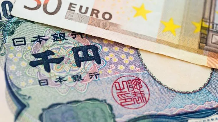 Tỷ giá ngoại tệ hôm nay 7/9/2021: Euro và yên Nhật tiếp tục tăng