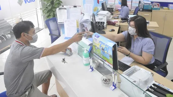 Thông tư số 14: Khách hàng vùng phong tỏa được tạm hoãn trả nợ