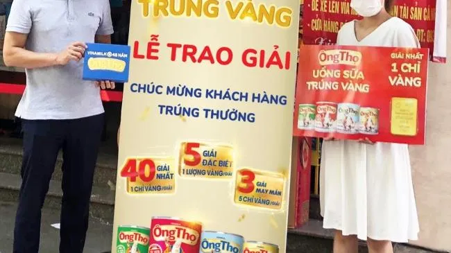 Người tiêu dùng bất ngờ nhận “lộc” từ chương trình mừng sinh nhật 45 năm của sữa đặc Ông Thọ