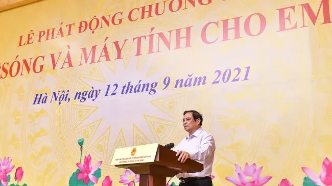 Thủ tướng Phạm Minh Chính kêu gọi hỗ trợ sóng và máy tính cho hàng triệu học sinh sinh viên