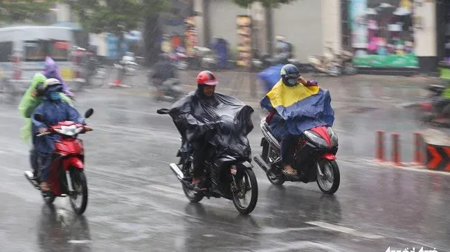 Dự báo thời tiết 3 ngày tới (17/9 -19/9): 3 miền có mưa rào và dông rải rác