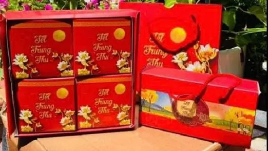 Giá cả thị trường hôm nay 17/9/2021: Mùa bánh trung thu “dậy muộn”