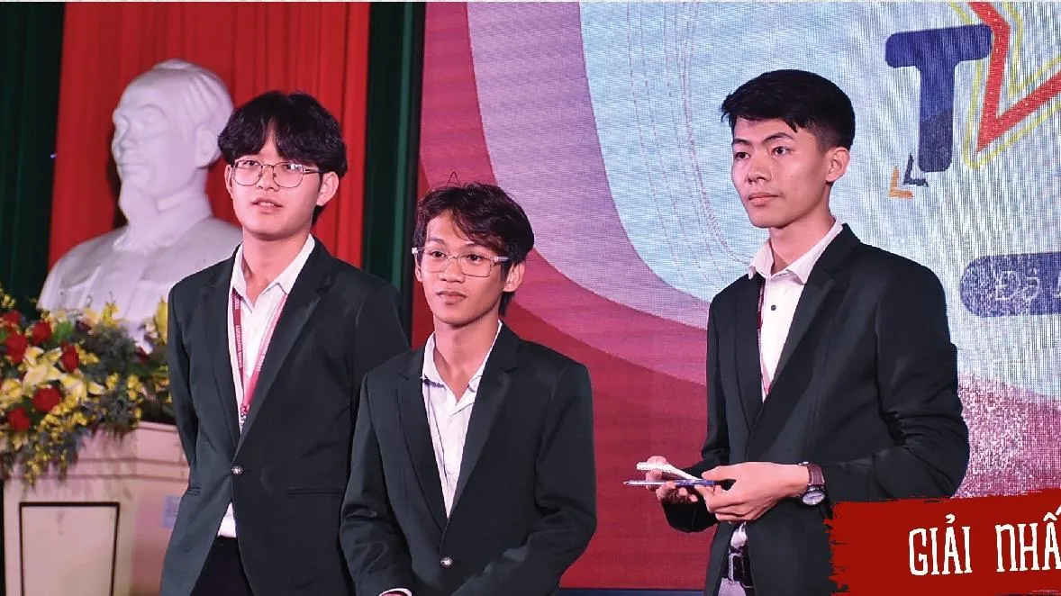 Sinh viên chế tạo hệ thống thông minh kết nối chỉ số sức khỏe bệnh nhân và các y bác sĩ
