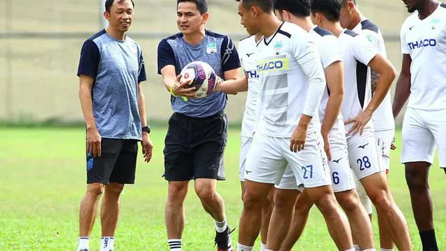 Hủy V-League 2021, không có nhà vô địch và xuống hạng