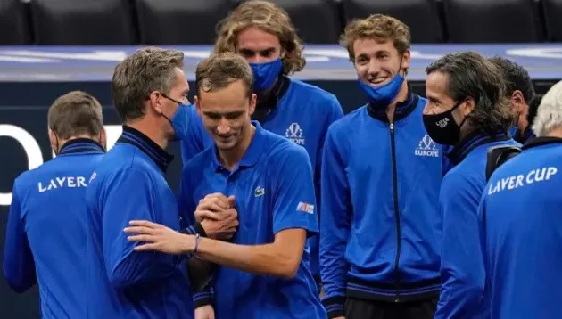 Laver Cup 2021: Tsitsipas, Zverev và Medvedev mang lợi thế cho đội châu Âu