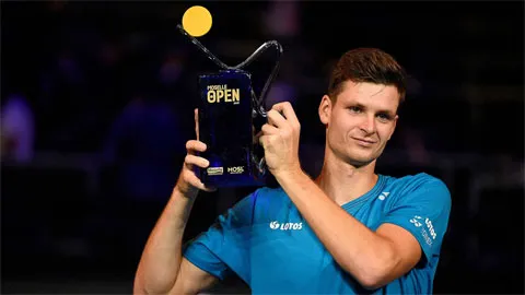 Tin tennis: Hubert Hurkacz giành cú đúp danh hiệu ở Moselle Open 2021