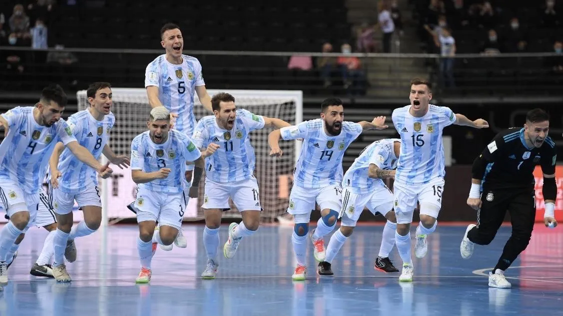 Futsal World Cup 2021: Thắng Nga trên loạt sút penalty, Argentina gặp Brazil tại bán kết