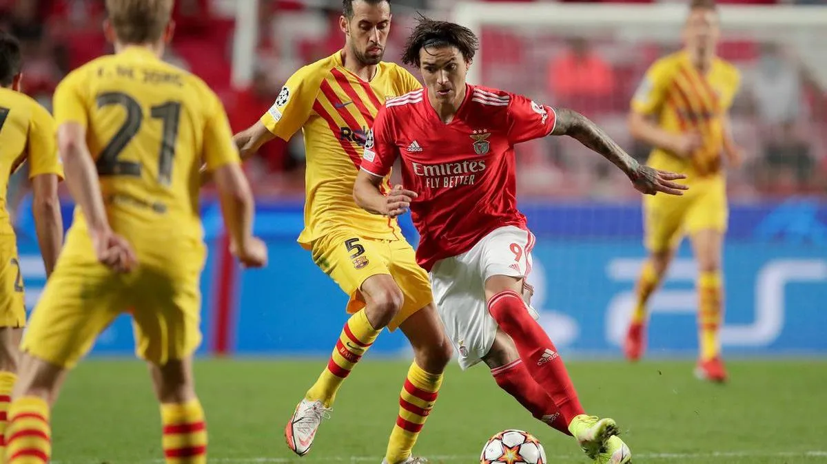 Diễn biến chính trận Benfica 3-0 Barcelona - Cup C1 2021/22