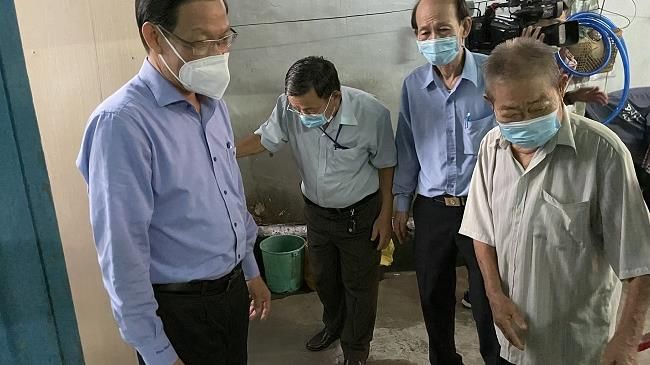 Lãnh đạo TPHCM thăm người cao tuổi trên địa bàn