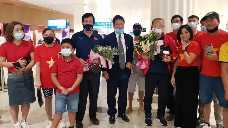 Tin bóng đá: ĐT Việt Nam được chào đón nồng nhiệt khi tới UAE