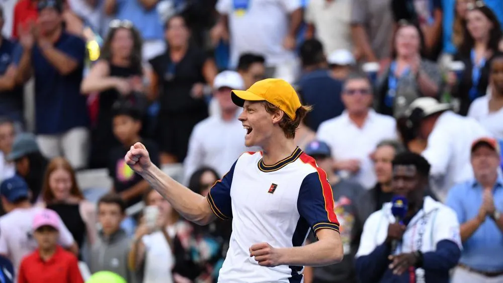 ĐKVĐ Jannik Sinner vào tứ kết Sofia Open 2021 - Murray gặp nhiều khó khăn trước Ruud