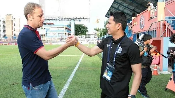 Tin bóng đá: Kiatisuk tin Thái Lan sẽ thành công với HLV Polking
