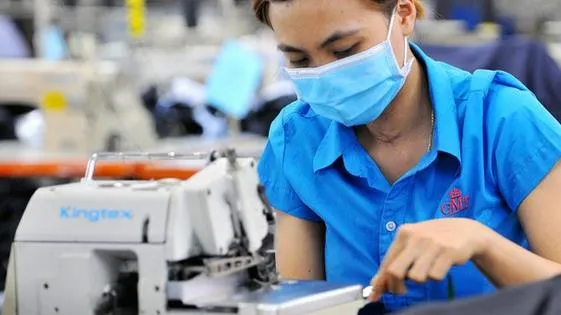 Kỳ 2: Doanh nghiệp làm gì để giữ chân người lao động?