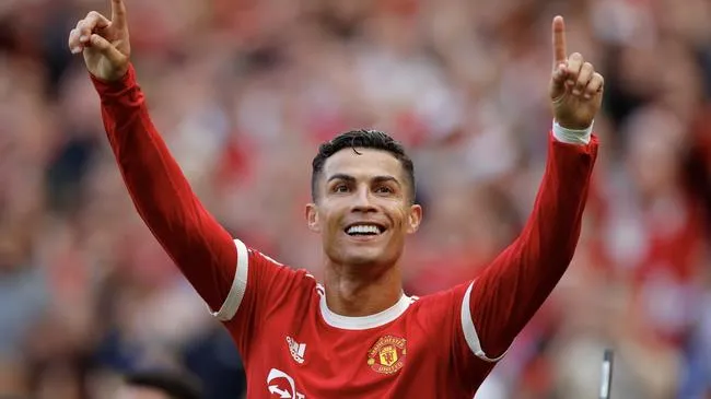 Ngoại hạng Anh tháng 9/2021: Ronaldo ẵm giải xuất sắc nhất