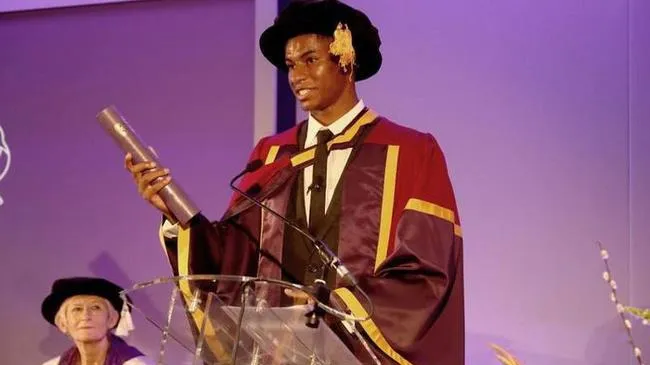 Rashford nhận bằng tiến sĩ danh dự từ Đại học Manchester