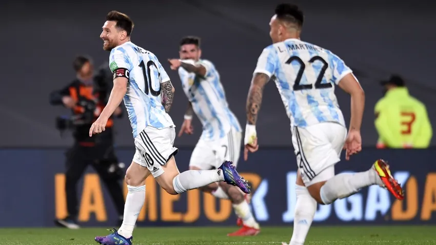 Vòng loại World Cup 2022: Argentina thắng dễ Uruguay - Brazil chia điểm Colombia