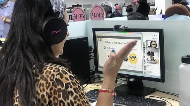 Tạo thuận lợi để chuyển lớp cho học sinh không tiếp tục học chương trình tiếng Anh tích hợp