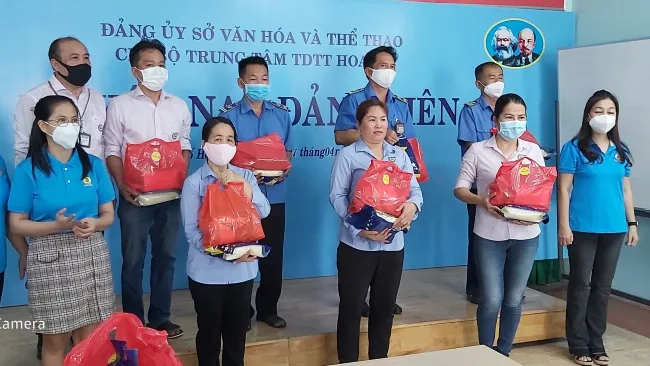 Động viên người lao động ngành Văn hóa – Thể thao trở lại hoạt động