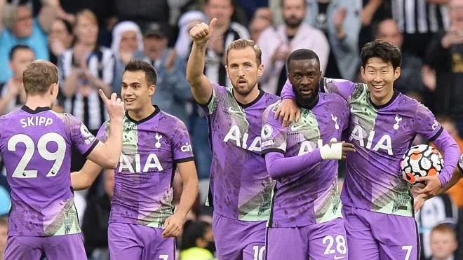 Ngoại hạng Anh 18/10: Tottenham chiếm vị trí thứ 5 của MU