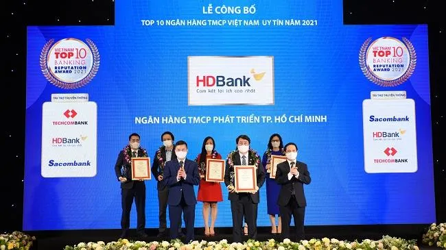 Kinh doanh hiệu quả, đồng hành cùng nền kinh tế vượt Covid-19, HDBank khẳng định vị thế top 5 ngân hàng uy tín nhất Việt Nam