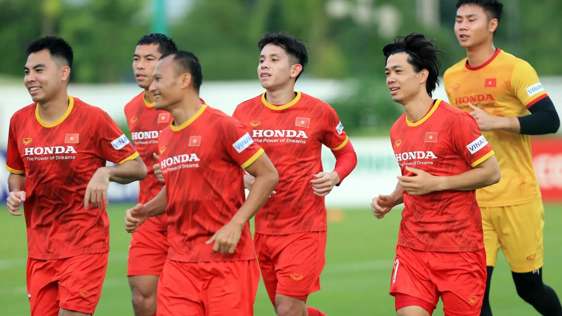 ĐT Việt Nam hướng đến AFF Cup 2020 - Văn Hậu được yêu cầu giảm cân
