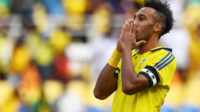 Aubameyang chấn thương khi phục vụ ĐTQG Gabon