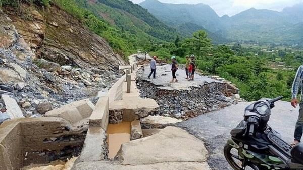 Dự báo thời tiết ngày mai 17/11/2021: Trung bộ mưa lớn, đề phòng sạt lở