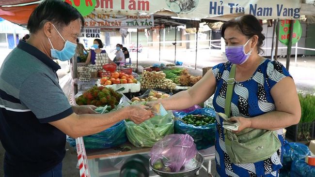 Dịch vụ massage, spa, karaoke TPHCM được hoạt động trong cấp độ dịch nào?