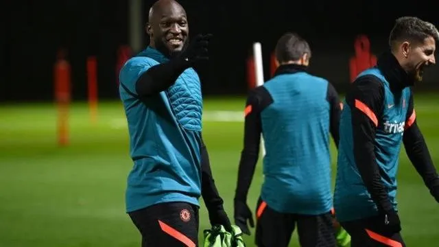 Lukaku báo tin vui cho Chelsea - PSG ấn định ngày trở lại của Ramos