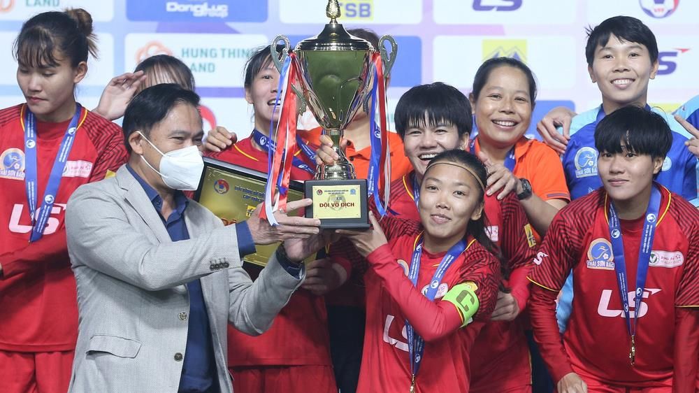 TPHCM lần thứ 7 liên tiếp vô địch Giải bóng đá nữ VĐQG 2021